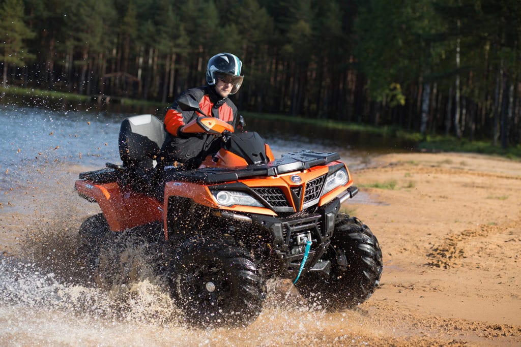 CFMOTO CFORCE 800 HO EPS (X8 H.O. EPS) CFMOTO CFORCE 800 HO EPS (X8 H.O. EPS)