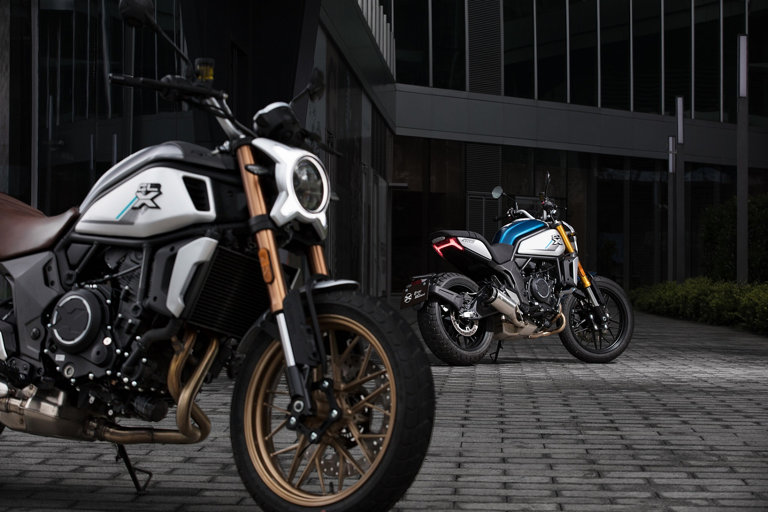 Мотоцикл CFMOTO 700CL-X Heritage (ABS)