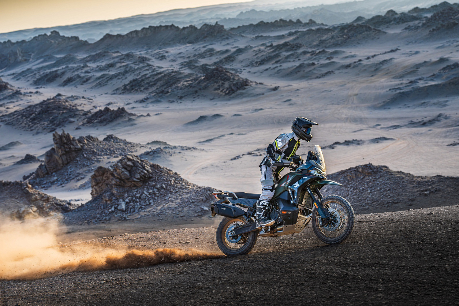 Мотоцикл CFMOTO 1000MT-X Sport