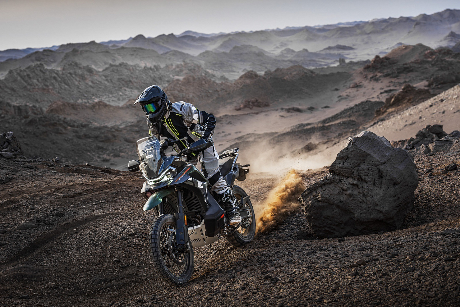 Мотоцикл CFMOTO 1000MT-X Sport