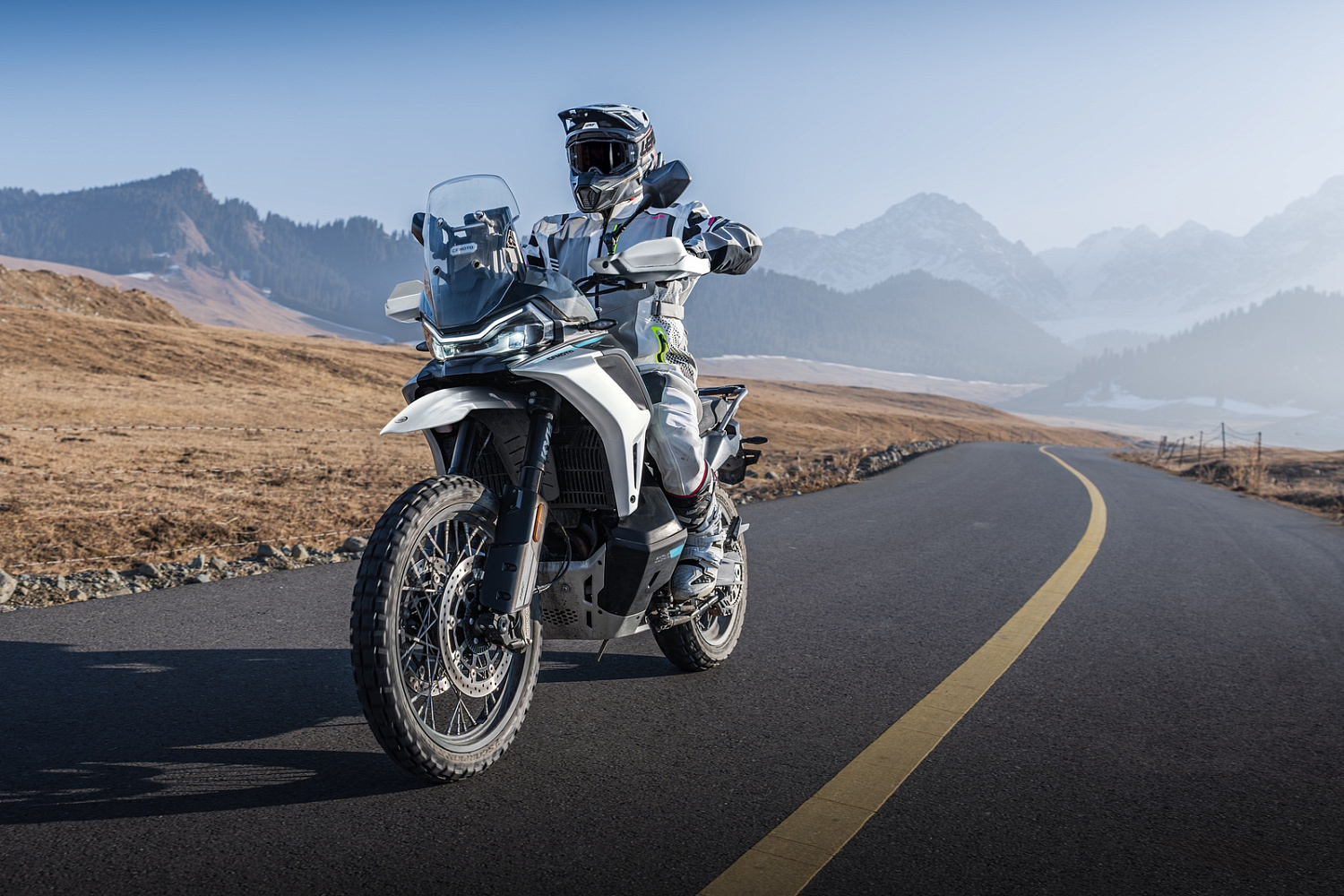 Мотоцикл CFMOTO 1000MT-X Sport